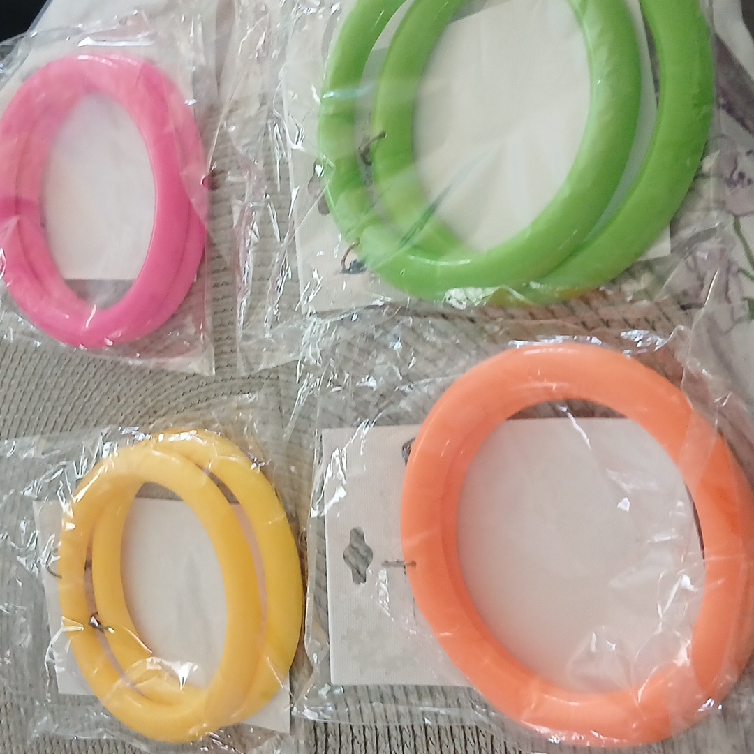 Nwt Large Women's Hoop Earrings Selling As Piece